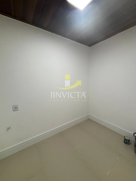 Casa comercial disponível para locação anual.: 24ª foto da galeria de imagens do imóvel
