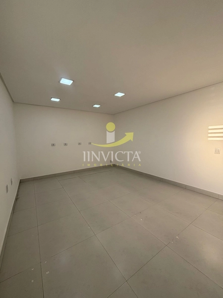 Casa comercial disponível para locação anual.: 6ª foto da galeria de imagens do imóvel