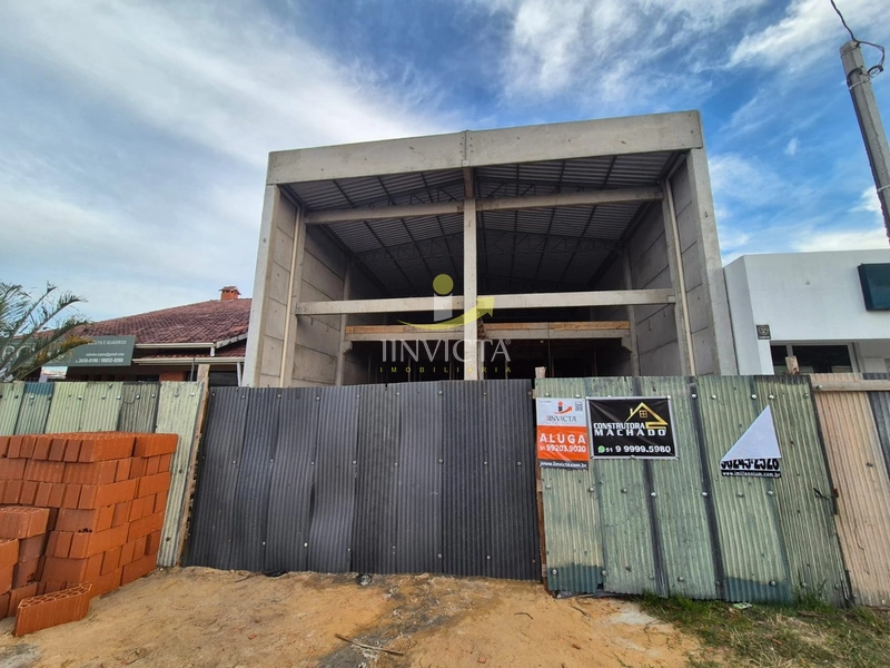 Loja Disponível para locação anual na avenida central de Capão.