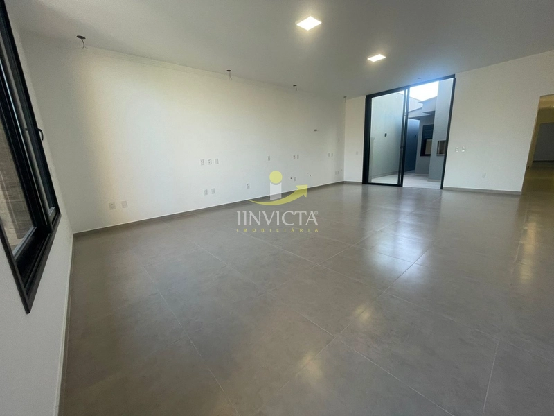 Casa 03 Dormitórios Nova no Centro de Xangrila: 2ª foto da galeria de imagens do imóvel