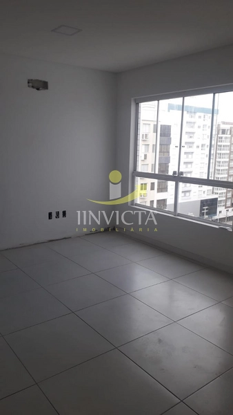 Apartamento vazio para locação anual: 2ª foto da galeria de imagens do imóvel