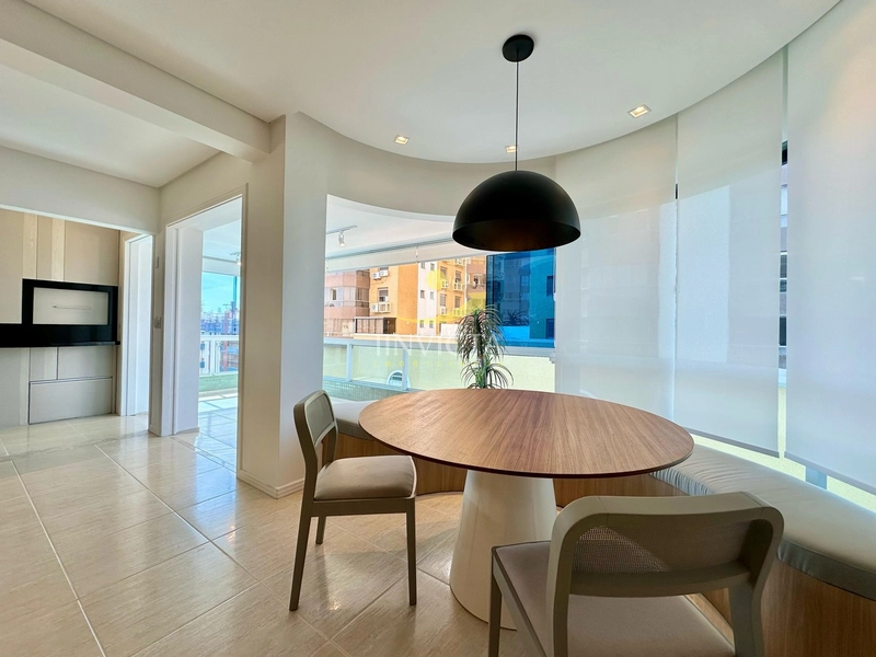 APARTAMENTO A VENDA NO CORAÇÃO DE CAPÃO DA CANOA, JUNTO AO MAR: 3ª foto da galeria de imagens do imóvel
