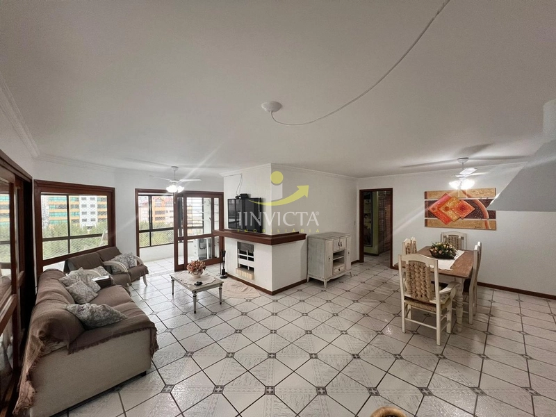 Apartamento Amplo, 03 dormitórios, 02 vagas com Vista para o Mar: 3ª foto da galeria de imagens do imóvel