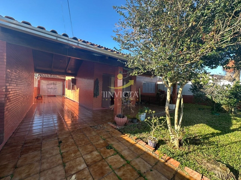 CASA DE 03 DORMITÓRIOS PARA LOCAÇÃO ANUAL NO BAIRRO ZONA NOVA: 1ª foto da galeria de imagens do imóvel