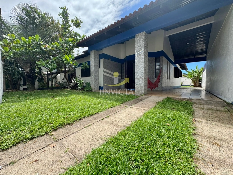 CASA AMPLA COM VALOR DE OCASIÃO NO CENTRO DE XANGRILÁ: 1ª foto da galeria de imagens do imóvel