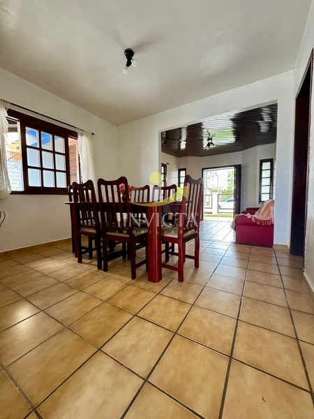 CASA AMPLA COM VALOR DE OCASIÃO NO CENTRO DE XANGRILÁ: 4ª foto da galeria de imagens do imóvel