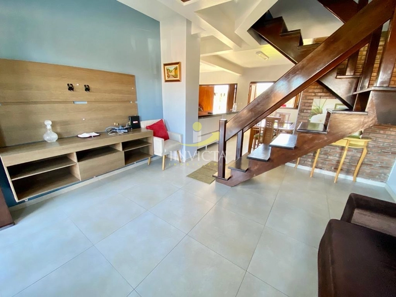 Excelente sobrado mobiliado com suíte, sacadas e garagem privativa: 11ª foto da galeria de imagens do imóvel