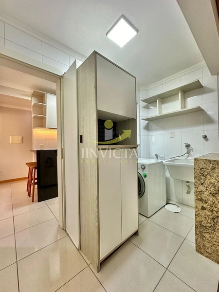 AMPLO 2 DORMITÓRIOS COM TERRAÇO, MOBILIADO E DECORADO!!!: 20ª foto da galeria de imagens do imóvel