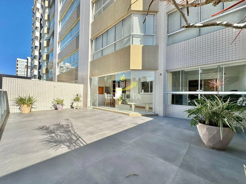 AMPLO 2 DORMITÓRIOS COM TERRAÇO, MOBILIADO E DECORADO!!!: 16ª foto da galeria de imagens do imóvel