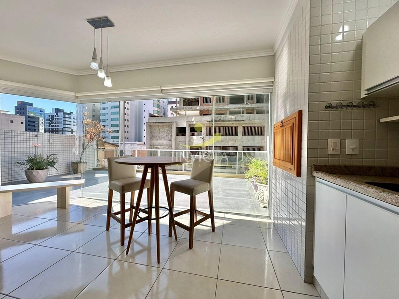 AMPLO 2 DORMITÓRIOS COM TERRAÇO, MOBILIADO E DECORADO!!!: 6ª foto da galeria de imagens do imóvel