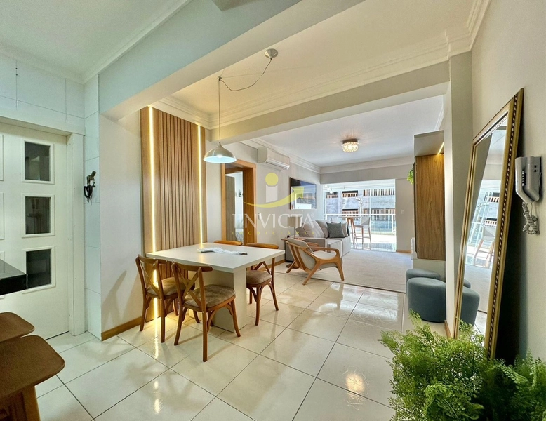 AMPLO 2 DORMITÓRIOS COM TERRAÇO, MOBILIADO E DECORADO!!!: 4ª foto da galeria de imagens do imóvel