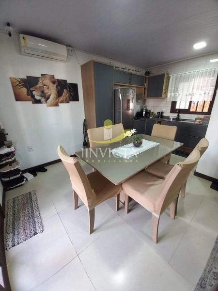 VENDO CASA MOBILIADA COM TERRENO AMPLO EM CAPÃO DA CANOA: 2ª foto da galeria de imagens do imóvel