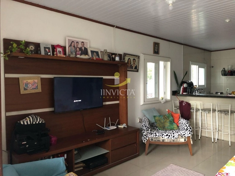 CASA 03 DORMITÓRIOS PRÓXIMO AO MAR EM CAPÃO DA CANOA: 2ª foto da galeria de imagens do imóvel