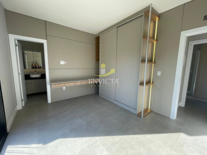 casa terrea com 4 suites em condominio fechado em Xangri-lá: 6ª foto da galeria de imagens do imóvel