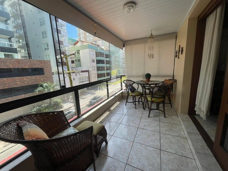 APARTAMENTO MOBILIADO NA BEIRA MAR DE CAPÃO DA CANOA: 1ª foto da galeria de imagens do imóvel