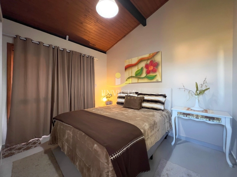 Sobrado Mobiliado e Decorado a 03 Quadras do Mar em Capão da Canoa: 8ª foto da galeria de imagens do imóvel