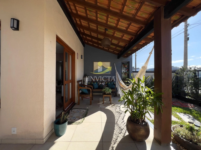 Sobrado Mobiliado e Decorado a 03 Quadras do Mar em Capão da Canoa: 12ª foto da galeria de imagens do imóvel