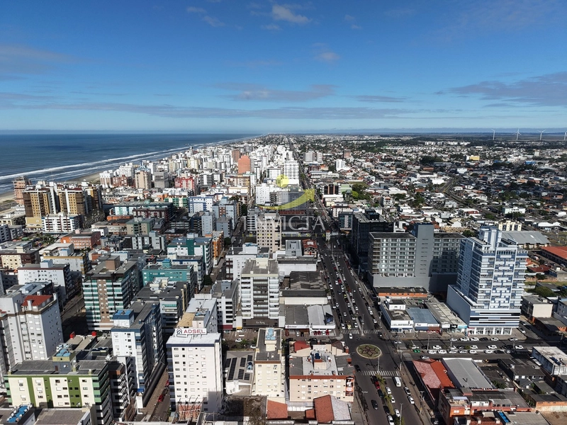 EXCELENTE 3 DORMITÓRIOS DEFRETE PARA A AVENIDA A POUCOS METROS DO MAR: 5ª foto da galeria de imagens do imóvel