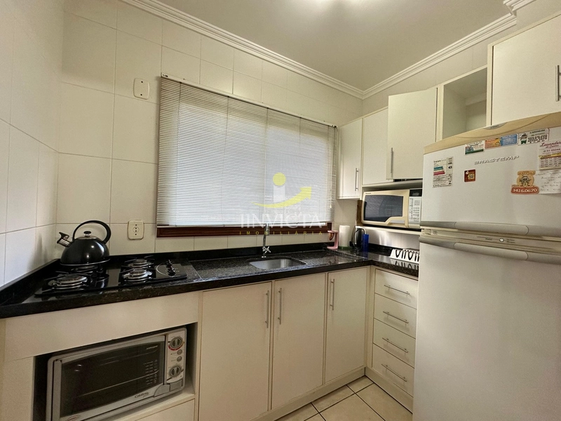 EXCELENTE 3 DORMITÓRIOS DEFRETE PARA A AVENIDA A POUCOS METROS DO MAR: 15ª foto da galeria de imagens do imóvel