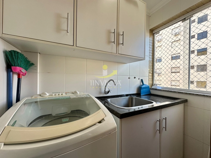 EXCELENTE 3 DORMITÓRIOS DEFRETE PARA A AVENIDA A POUCOS METROS DO MAR: 11ª foto da galeria de imagens do imóvel