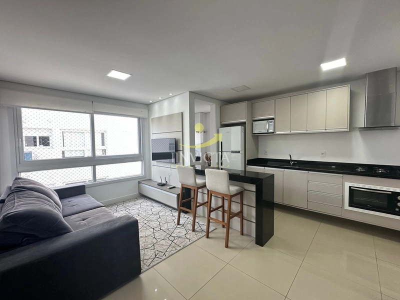Apartamento de 2 dormitórios disponível para locação anual.: 2ª foto da galeria de imagens do imóvel