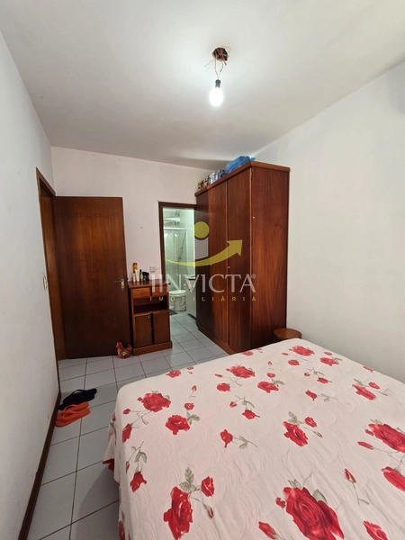 AMPLO 3 DORMITÓRIOS NO CENTRO  A POUCOS METROS DO MAR!!!!!: 8ª foto da galeria de imagens do imóvel