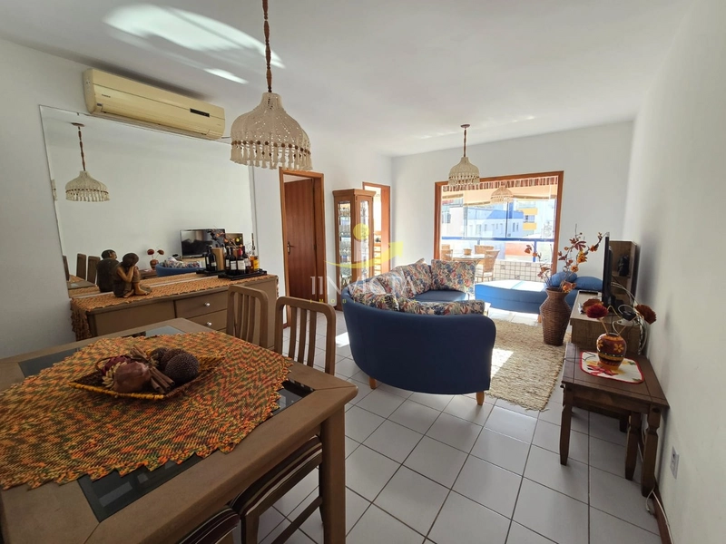 AMPLO 3 DORMITÓRIOS NO CENTRO  A POUCOS METROS DO MAR!!!!!