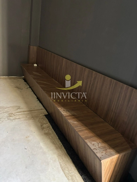 Pavilhão disponível para locação anual.: 5ª foto da galeria de imagens do imóvel
