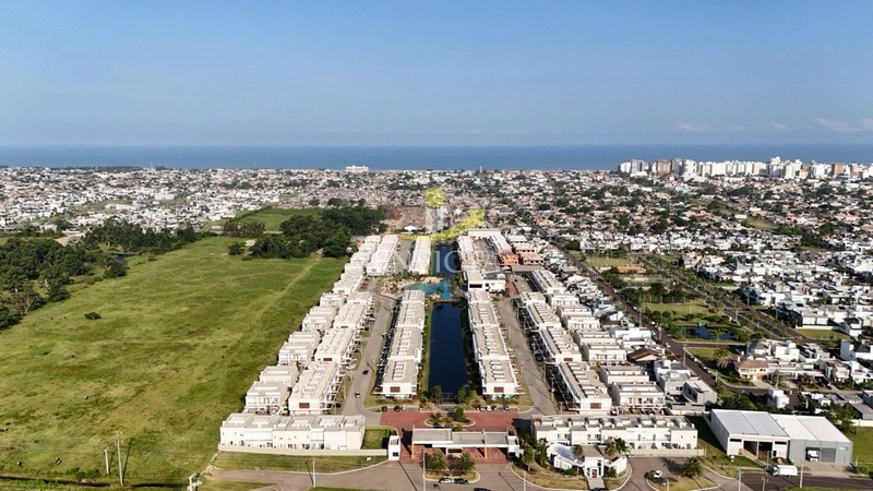 Sobrado Mobiliada e Decorada à Beira do Lago em Condomínio Fechado: 30ª foto da galeria de imagens do imóvel