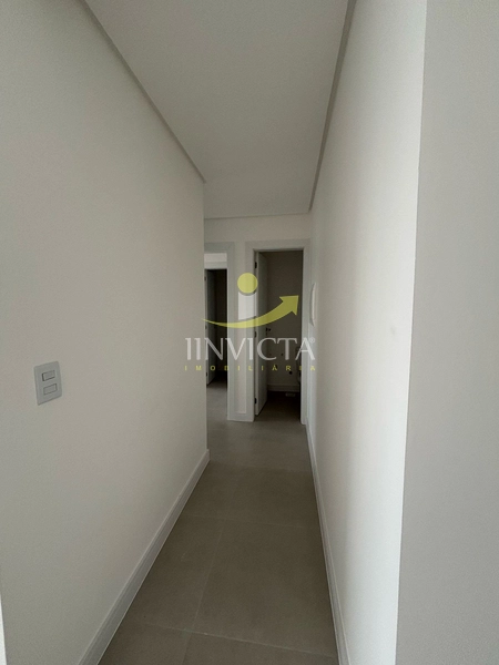 Apartamento com 2 suítes disponível para locação anual.: 5ª foto da galeria de imagens do imóvel