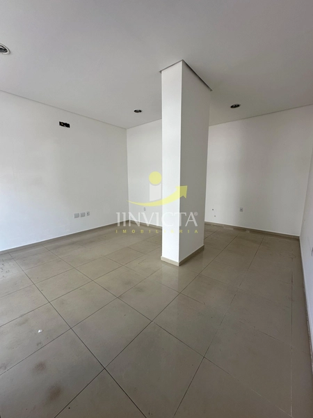 Loja comercial disponível para locação anual no centro.: 4ª foto da galeria de imagens do imóvel