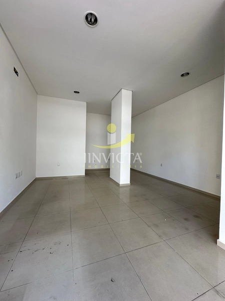 Loja comercial disponível para locação anual no centro.: 1ª foto da galeria de imagens do imóvel