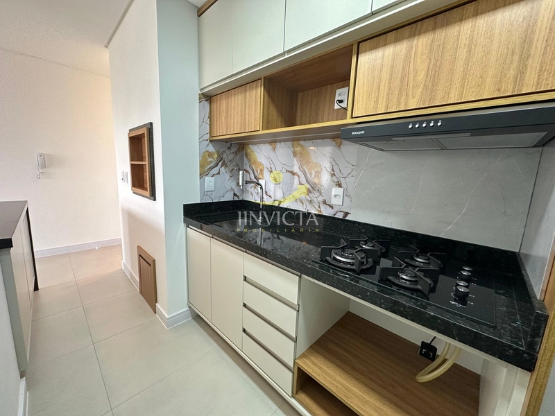 Apartamento com 2 suítes disponível para locação anual.: 2ª foto da galeria de imagens do imóvel