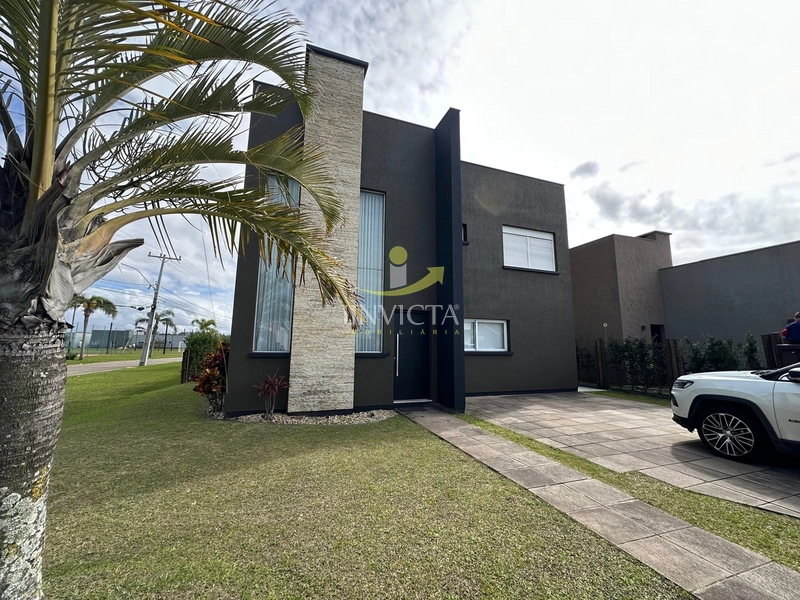 Casa em Condomínio para Locação Anual – 4 Dormitórios | Mobiliada.: 1ª foto da galeria de imagens do imóvel