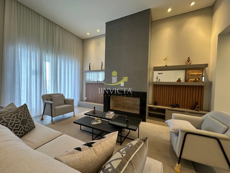 Espaço e Sofisticação – Casa com 4 Suítes em Condomínio Exclusivo: 3ª foto da galeria de imagens do imóvel