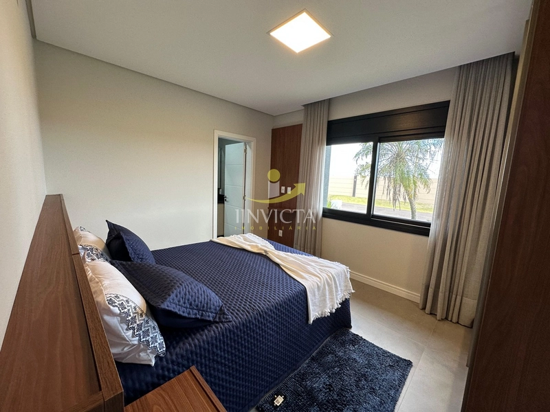 Espaço e Sofisticação – Casa com 4 Suítes em Condomínio Exclusivo: 11ª foto da galeria de imagens do imóvel
