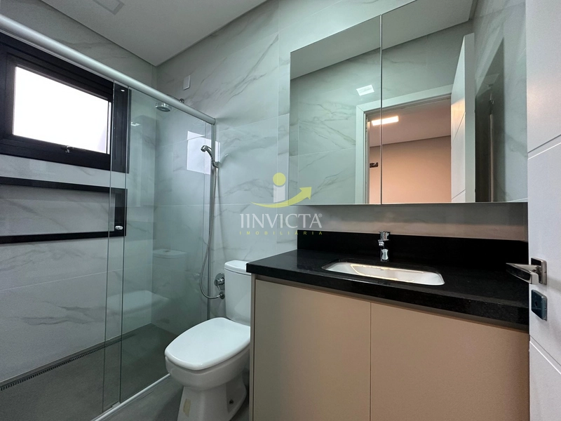 Espaço e Sofisticação – Casa com 4 Suítes em Condomínio Exclusivo: 15ª foto da galeria de imagens do imóvel