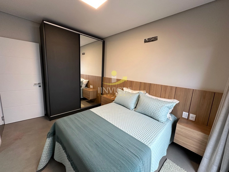 Espaço e Sofisticação – Casa com 4 Suítes em Condomínio Exclusivo: 13ª foto da galeria de imagens do imóvel