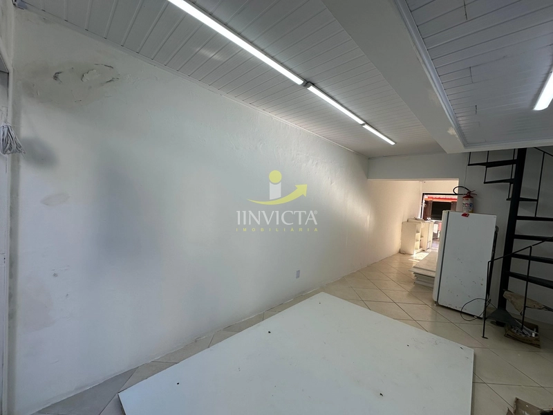 Loja disponível para locação anual no centro de Capão.: 9ª foto da galeria de imagens do imóvel