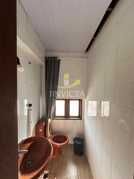 Loja disponível para locação anual no centro de Capão.: 10ª foto da galeria de imagens do imóvel