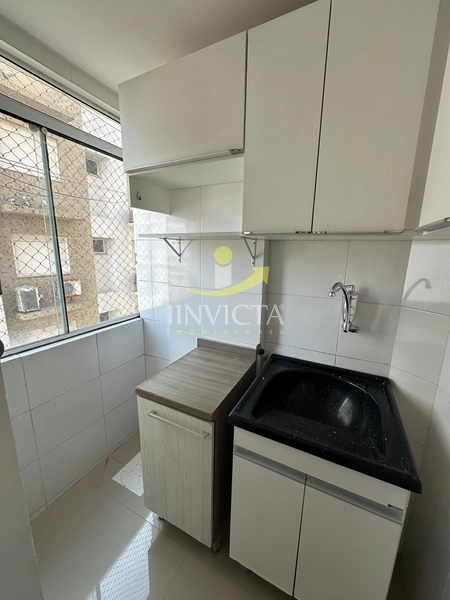 Apartamento de 2 dormitórios disponível para locação anual.: 6ª foto da galeria de imagens do imóvel