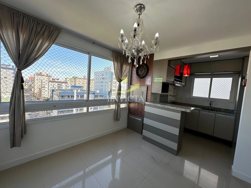 Apartamento de 2 dormitórios disponível para locação anual.: 3ª foto da galeria de imagens do imóvel