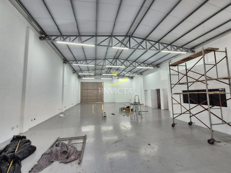 Pavilhão com 2 frentes !!: 2ª foto da galeria de imagens do imóvel