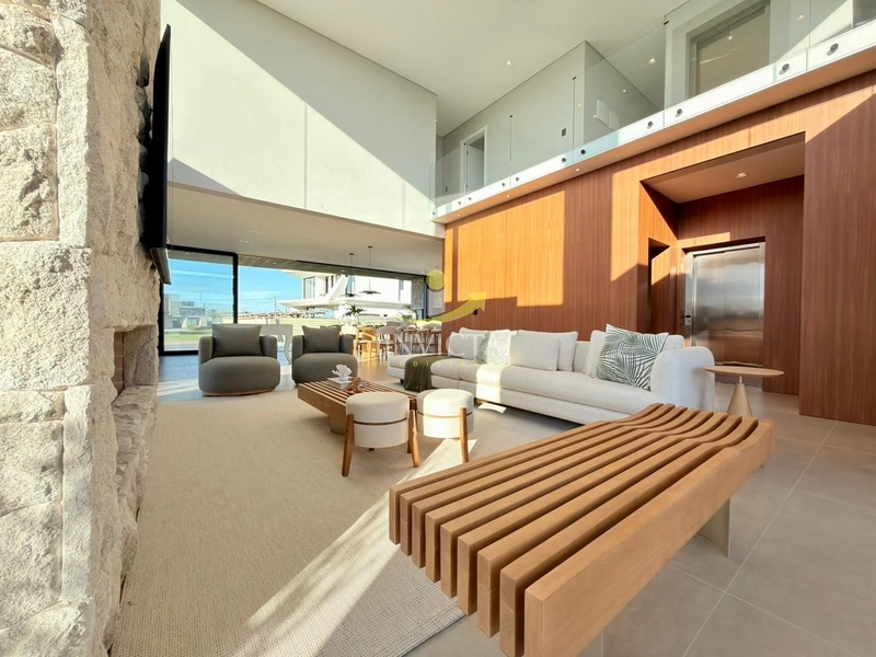 SOBRADO À BEIRA LAGO  ALTO PADRÃO - MOBILIADO & DECORADO!!!: 4ª foto da galeria de imagens do imóvel