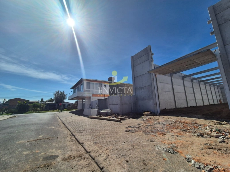 Pavilhão, com duas frentes !!: 8ª foto da galeria de imagens do imóvel
