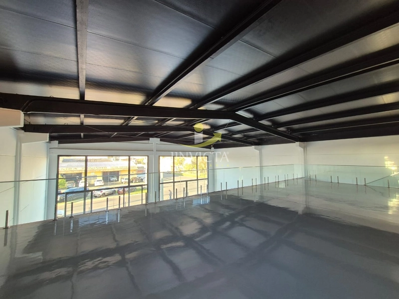 Loja disponível para locação anual no centro de Tramandaí.: 11ª foto da galeria de imagens do imóvel