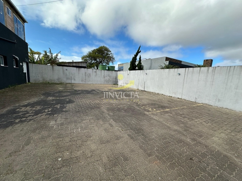 Loja disponível para locação anual na Av. Central de Atlântida.: 4ª foto da galeria de imagens do imóvel