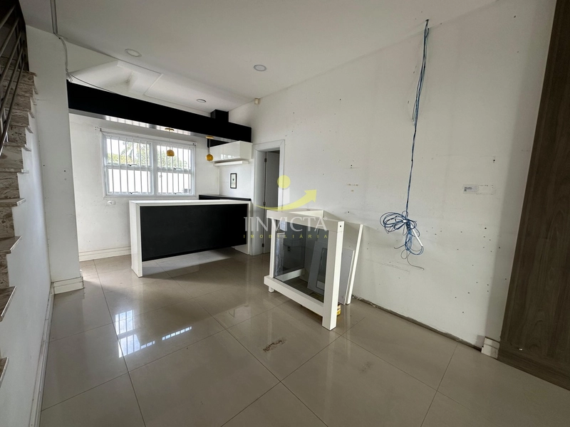 Loja disponível para locação anual na Av. Central de Atlântida.: 5ª foto da galeria de imagens do imóvel