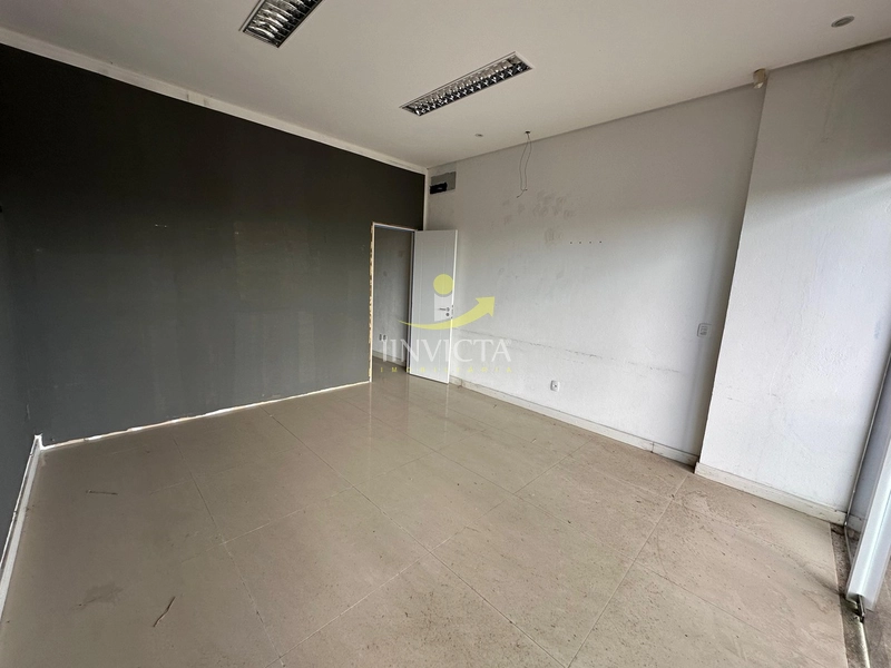 Loja Disponível para locação anual na Av. Central de Atlântida.: 5ª foto da galeria de imagens do imóvel