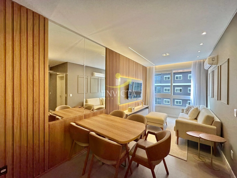 Apartamento 2 Dormitórios, Mobiliado e Decorado, Zona Nova: 1ª foto da galeria de imagens do imóvel
